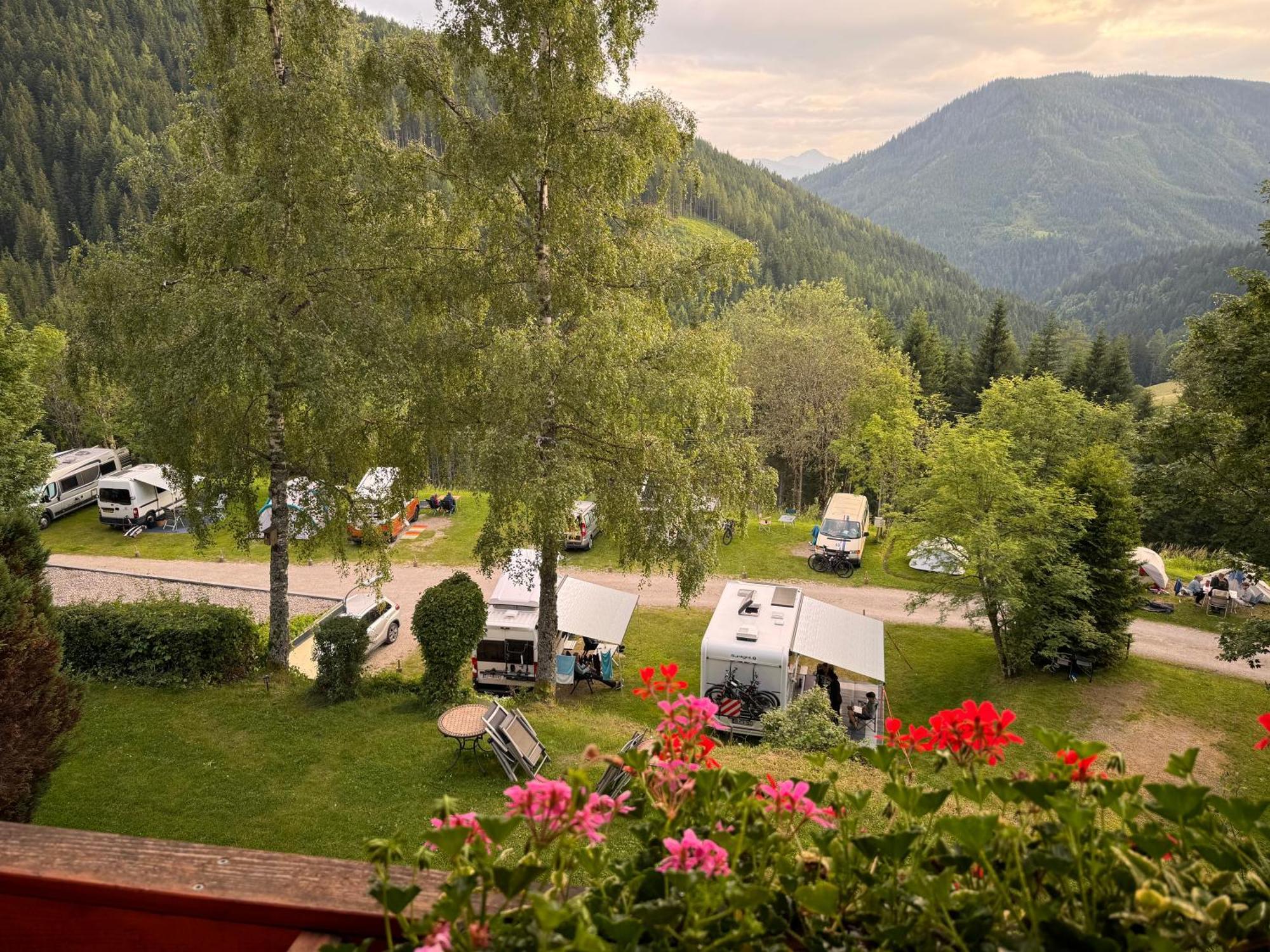 Fruehstueckspension Gsenger Ramsau am Dachstein Bagian luar foto